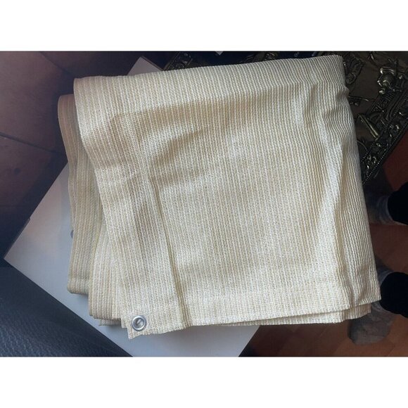 Outdoor Privacy Screen 33.5" x 10' | Shade Panel with Grommets for Patio - Picture 3 of 3